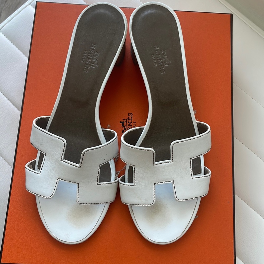 Hermes oasis white 37